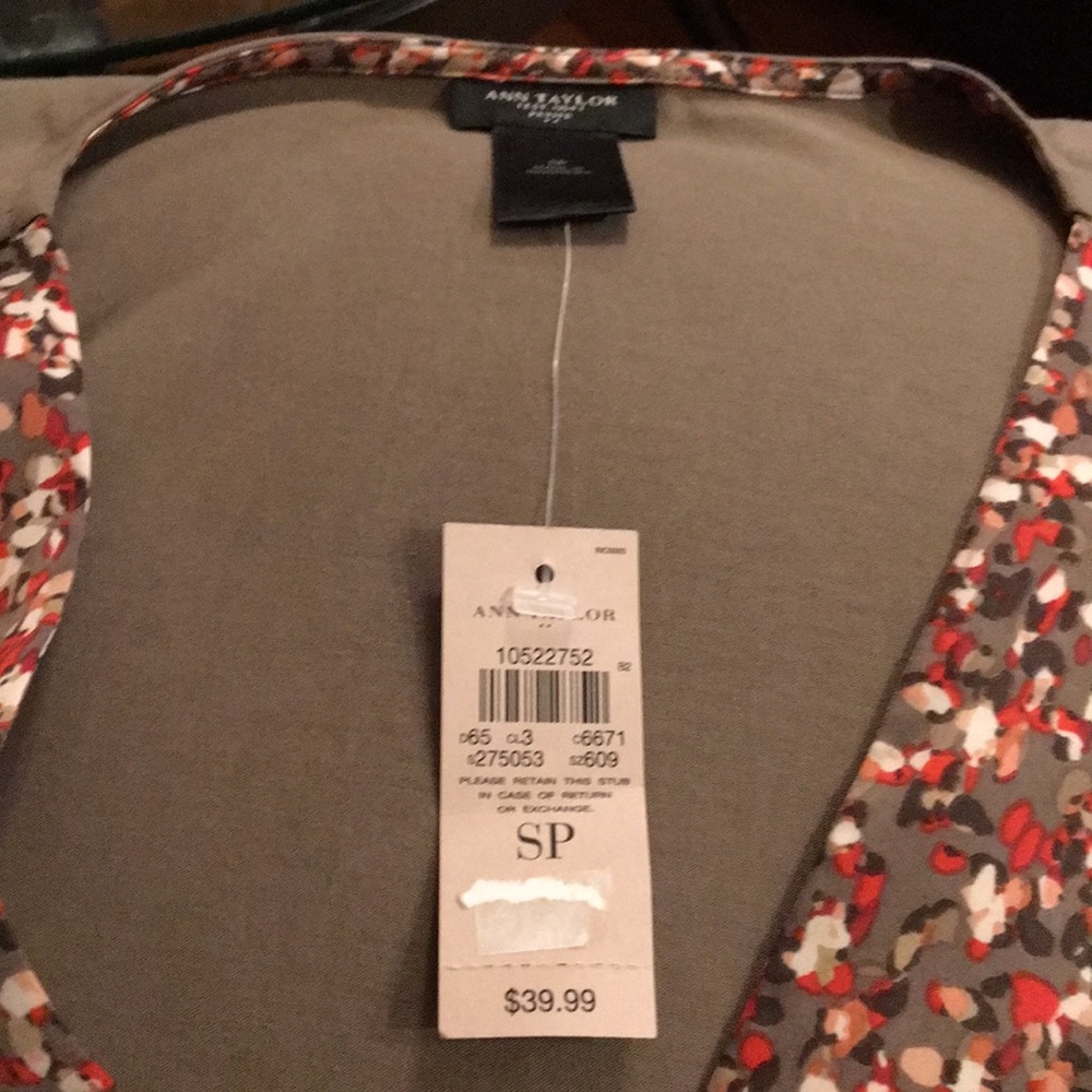 MWT Ann Taylor Summer Blouse❤️ - Picture 8 of 9